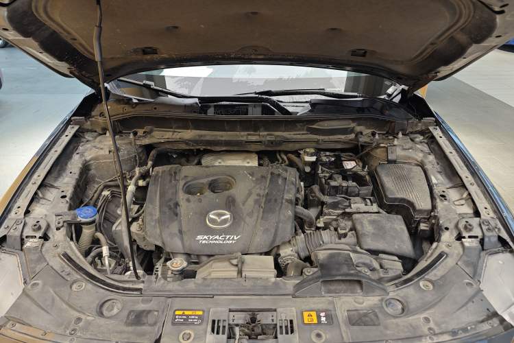 Used Mazda CX-5 2017 2.0L Automatic 2WD ZhiShang Trim China V Standard Engine Bay