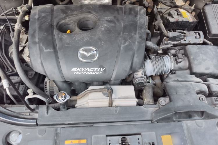Used Mazda CX-5 2017 2.5L Automatic 2WD ZhiZun Version China V Standard Engine Bay