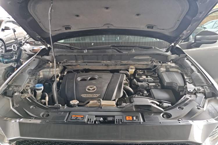 Used Mazda CX-5 2017 2.5L Automatic 4x4 ZhiZun Version China V Standard Engine Bay