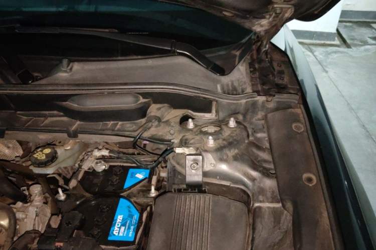 Used Mazda CX-5 2017 2.5L Automatic 2WD ZhiZun Version China VI Standard Engine Bay Left