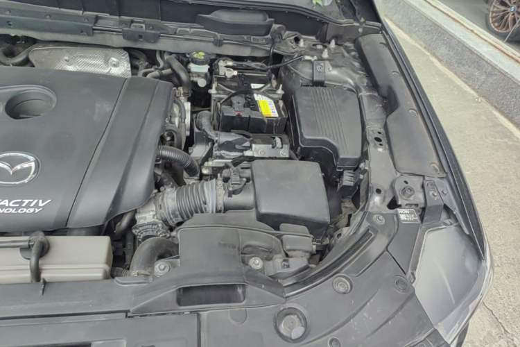 Used Mazda CX-5 2017 2.5L Automatic 4x4 ZhiZun Version China V Standard Engine Bay Left