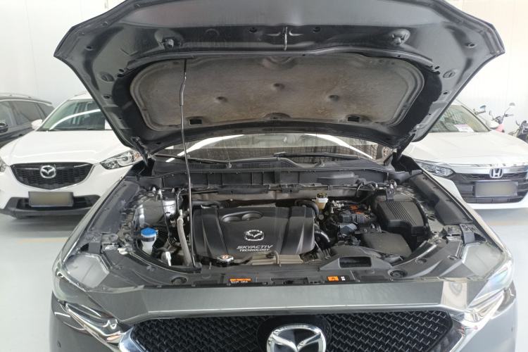 Used Mazda CX-5 2017 2.0L Automatic 2WD ZhiShang Trim China V Standard Engine Bay