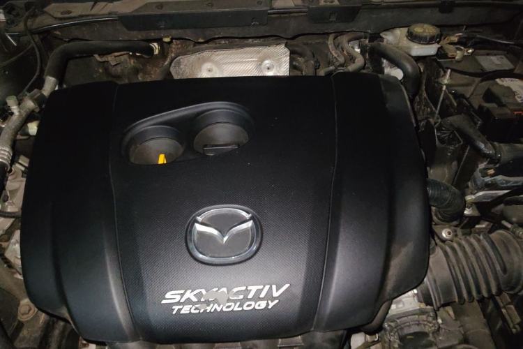 Used Mazda CX-5 2017 2.0L Automatic 2WD ZhiShang Trim China V Standard Engine Bay