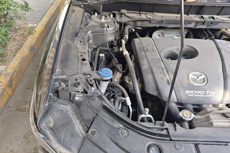 Used Mazda CX-5 2017 2.0L Automatic 2WD Smart Enjoyment Version China V Standard Engine Bay Right