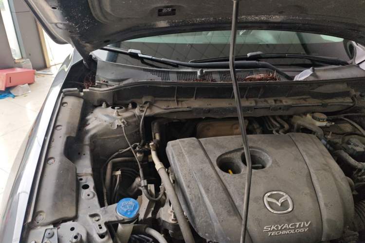 Used Mazda CX-5 2017 2.0L Automatic 2WD Smart Enjoyment Version China V Standard Engine Bay Right