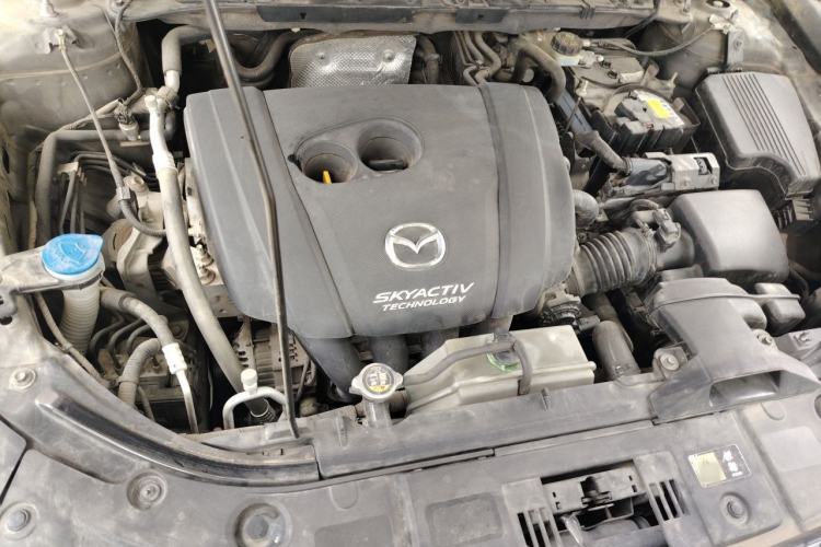 Used Mazda CX-5 2017 2.5L Automatic 2WD ZhiZun Version China V Standard Engine Bay