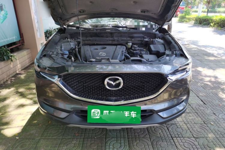 Used Mazda CX-5 2017 2.0L Automatic 2WD ZhiShang Trim China VI Standard Engine Bay