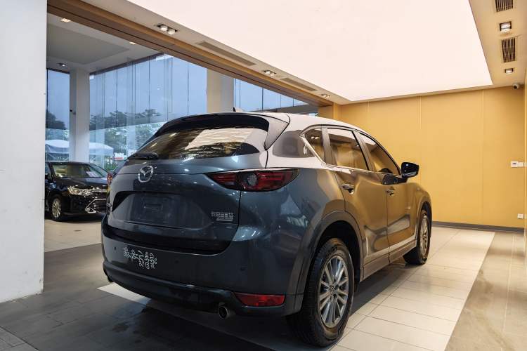 Used Mazda CX-5 2017 2.0L Automatic 2WD ZhiShang Trim China V Standard Exterior 10