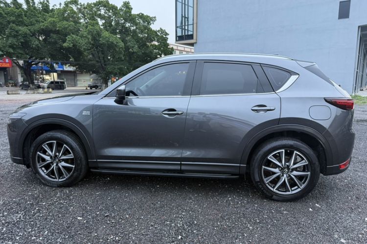 Used Mazda CX-5 2017 2.5L Automatic 4x4 ZhiZun Version China V Standard Exterior 5