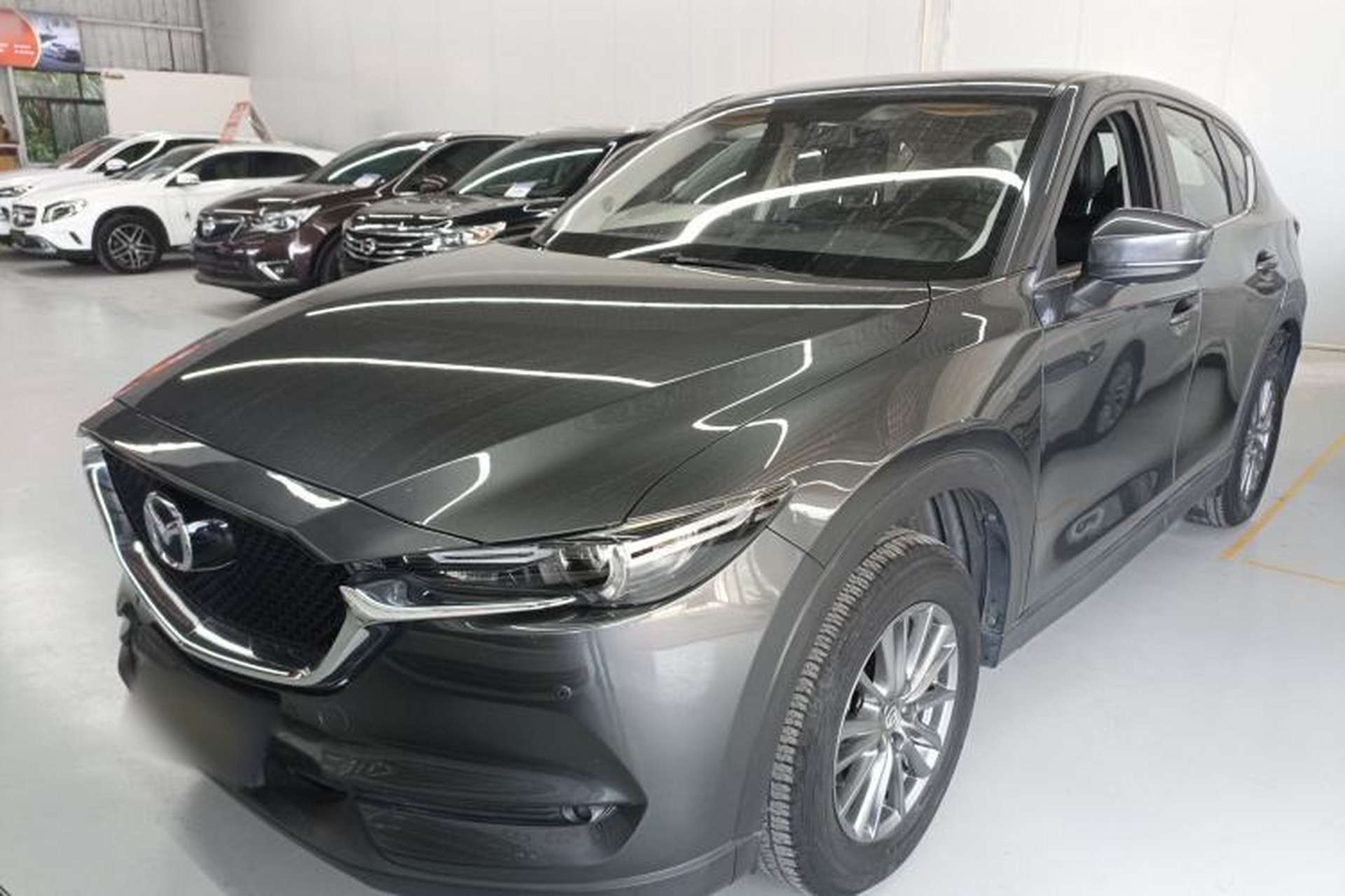 Used Mazda CX-5 2017 2.0L Automatic 2WD ZhiShang Trim China V Standard Front Left 45 Deg