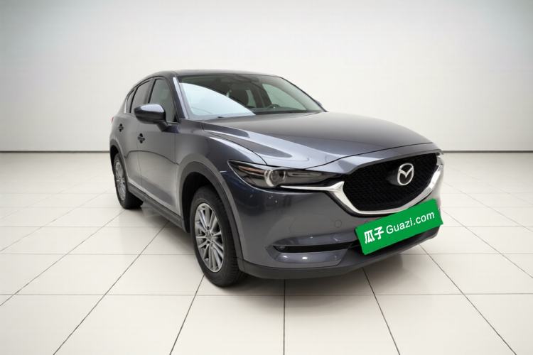 Used Mazda CX-5 2017 2.0L Automatic 2WD ZhiShang Trim China VI Standard Front Right 45 Deg