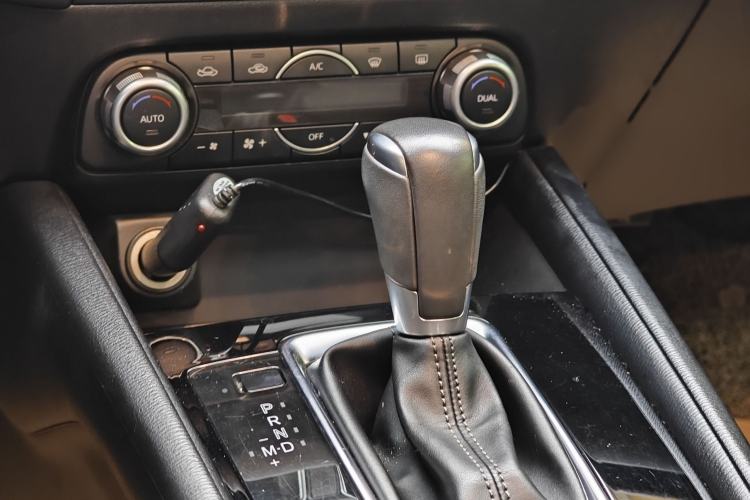 Used Mazda CX-5 2017 2.0L Automatic 2WD ZhiShang Trim China V Standard Gear Lever