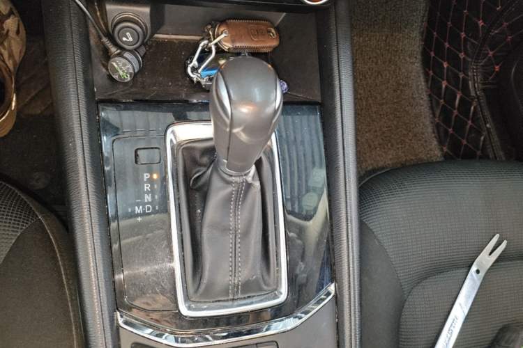Used Mazda CX-5 2017 2.0L Automatic 2WD ZhiShang Trim China V Standard Gear Lever