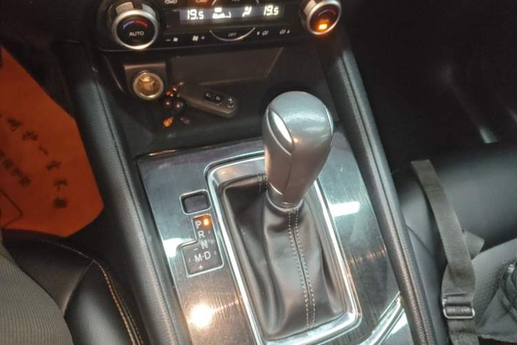Used Mazda CX-5 2017 2.0L Automatic 2WD ZhiShang Trim China V Standard Gear Lever
