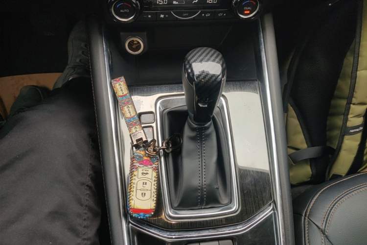 Used Mazda CX-5 2017 2.5L Automatic 4x4 ZhiZun Version China V Standard Gear Lever