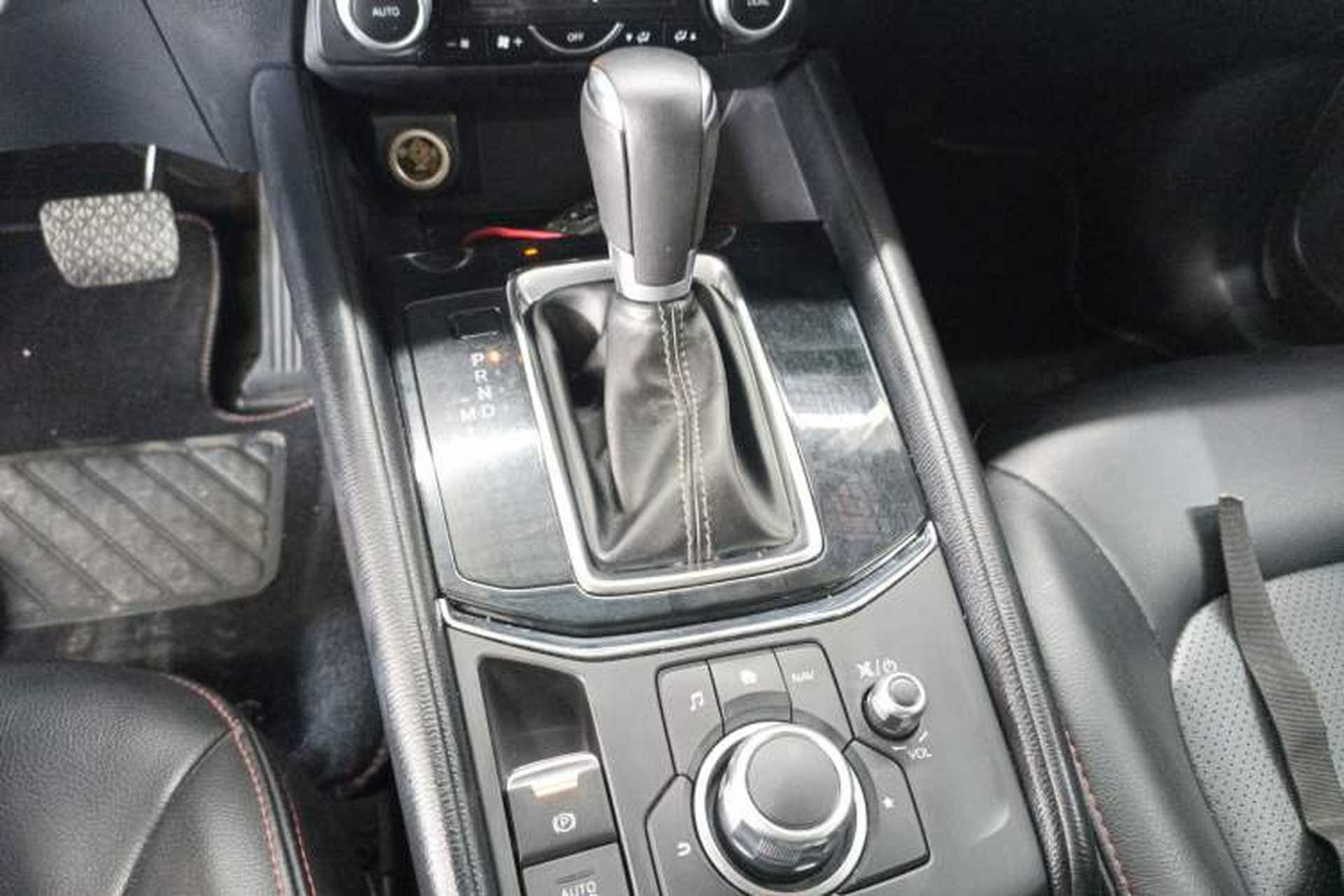 Used Mazda CX-5 2017 2.0L Automatic 2WD ZhiShang Trim China V Standard Gear Lever