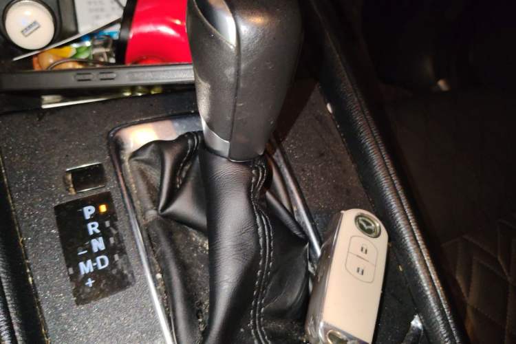 Used Mazda CX-5 2017 2.0L Automatic 2WD ZhiShang Trim China V Standard Gear Lever