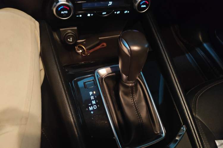 Used Mazda CX-5 2017 2.0L Automatic 2WD Smart Enjoyment Version China V Standard Gear Lever