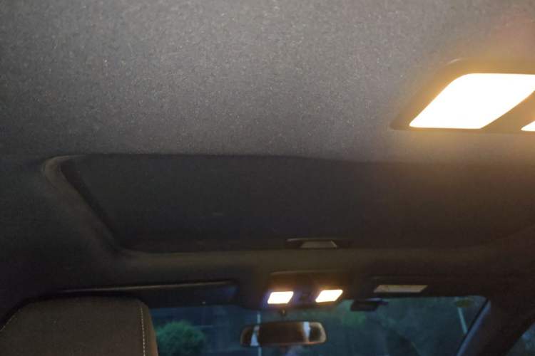Used Mazda CX-5 2017 2.0L Automatic 2WD Comfort Edition China VI Standard Headliner
