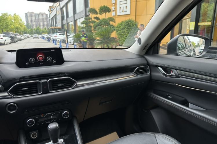 Used Mazda CX-5 2017 2.5L Automatic 4x4 Flagship Version China V Standard Interior 3