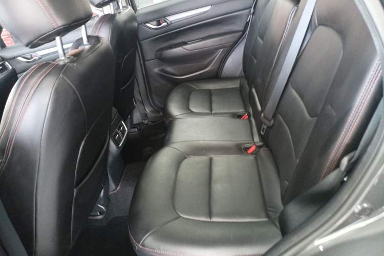 Used Mazda CX-5 2017 2.0L Automatic 2WD ZhiShang Trim China V Standard Interior 4