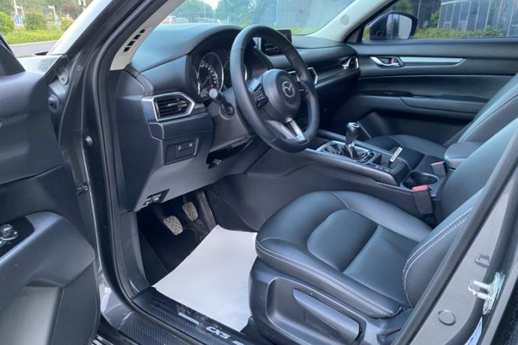 Used Mazda CX-5 2017 2.0L Manual Two-Wheel Drive Comfort Version China V Standard Interior 4