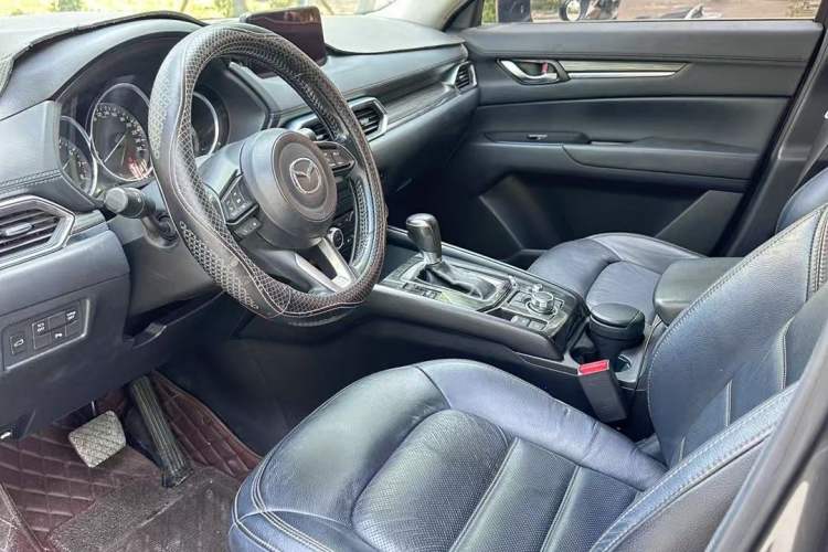 Used Mazda CX-5 2017 2.0L Automatic 2WD Smart Enjoyment Version China V Standard Interior 6