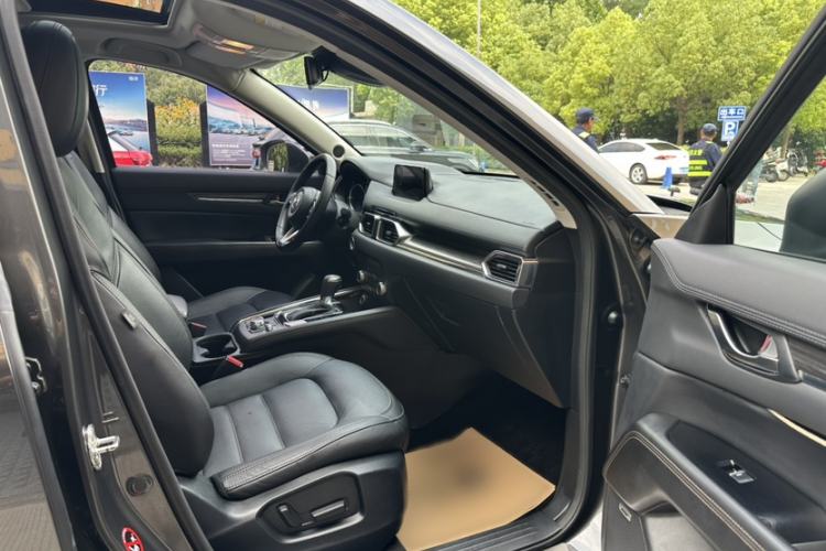 Used Mazda CX-5 2017 2.5L Automatic 4x4 Flagship Version China V Standard Interior 7