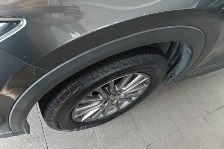 Used Mazda CX-5 2017 2.0L Automatic 2WD ZhiShang Trim China V Standard Left Front Wheel Hub