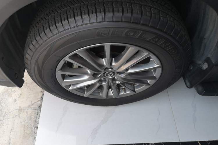 Used Mazda CX-5 2017 2.0L Automatic 2WD ZhiShang Trim China V Standard Left Front Wheel Hub