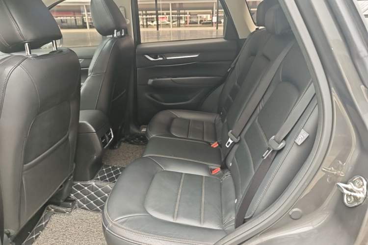 Used Mazda CX-5 2017 2.0L Automatic 2WD Smart Enjoyment Version China V Standard Left Rear Seat