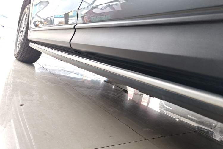 Used Mazda CX-5 2017 2.0L Automatic 2WD ZhiShang Trim China V Standard Left Side Sill