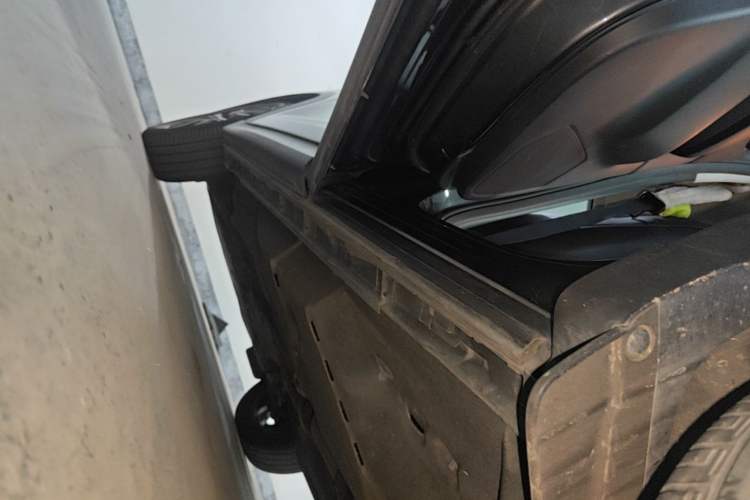 Used Mazda CX-5 2017 2.5L Automatic 2WD ZhiZun Version China VI Standard Left Side Sill