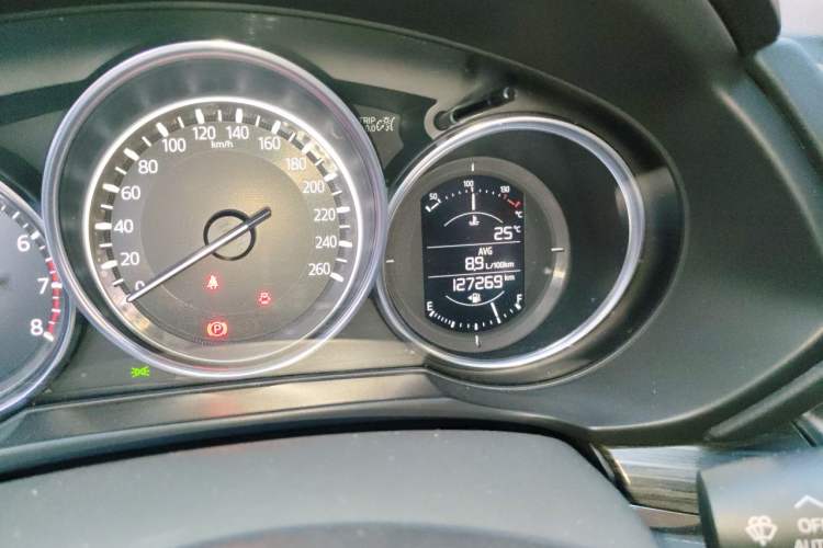Used Mazda CX-5 2017 2.0L Automatic 2WD Smart Enjoyment Version China V Standard Odometer Close Up