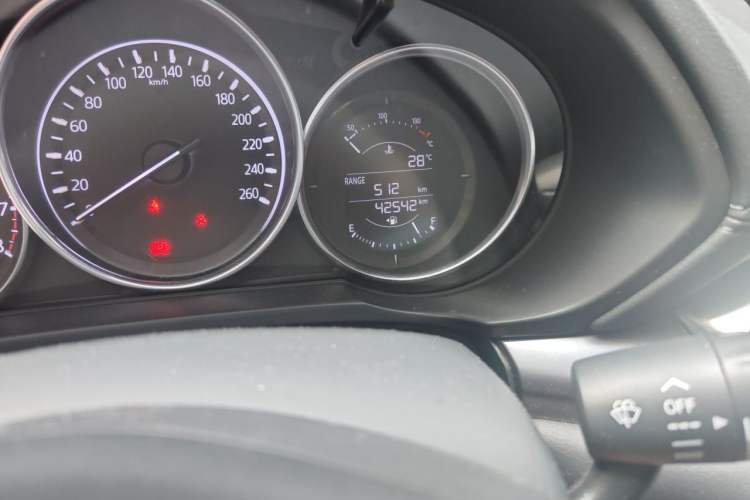 Used Mazda CX-5 2017 2.0L Automatic 2WD ZhiShang Trim China V Standard Odometer Close Up