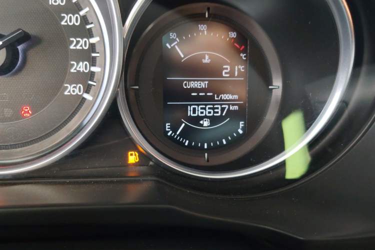Used Mazda CX-5 2017 2.0L Automatic 2WD Smart Enjoyment Version China V Standard Odometer Close Up