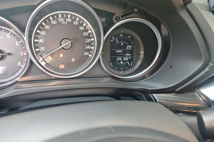 Used Mazda CX-5 2017 2.0L Automatic 2WD Smart Enjoyment Version China V Standard Odometer Close Up