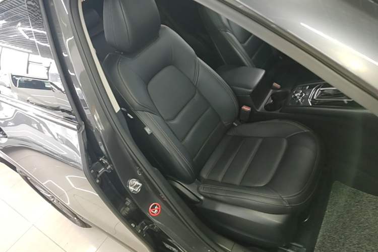 Used Mazda CX-5 2017 2.0L Automatic 2WD Smart Enjoyment Version China V Standard Right Front Seat