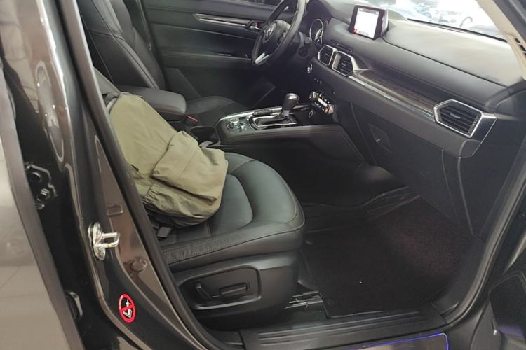 Used Mazda CX-5 2017 2.5L Automatic 4x4 Flagship Version China V Standard Right Front Seat
