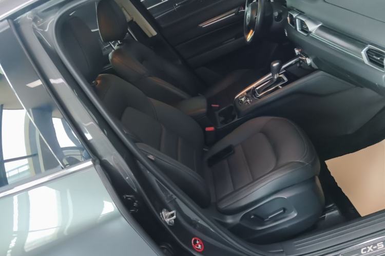 Used Mazda CX-5 2017 2.5L Automatic 4x4 Flagship Version China VI Standard Right Front Seat