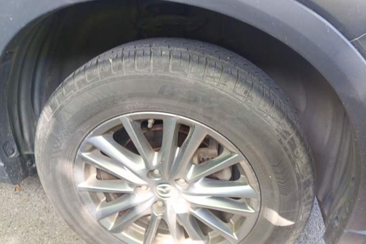 Used Mazda CX-5 2017 2.0L Automatic 2WD ZhiShang Trim China V Standard Right Front Wheel Hub
