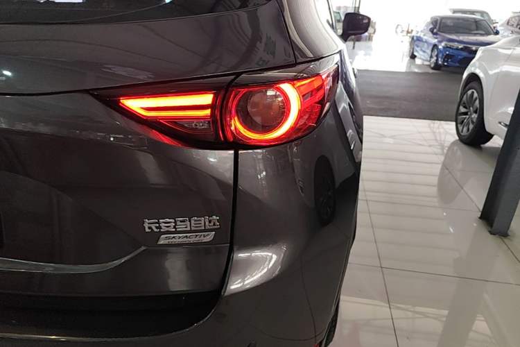 Used Mazda CX-5 2017 2.5L Automatic 4x4 Flagship Version China V Standard Right Rear Taillight