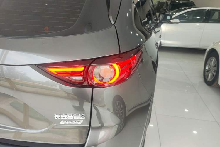 Used Mazda CX-5 2017 2.0L Automatic 2WD Smart Enjoyment Version China V Standard Right Rear Taillight