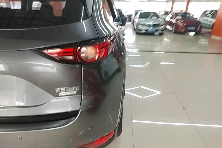 Used Mazda CX-5 2017 2.0L Automatic 2WD Smart Enjoyment Version China V Standard Right Rear Taillight
