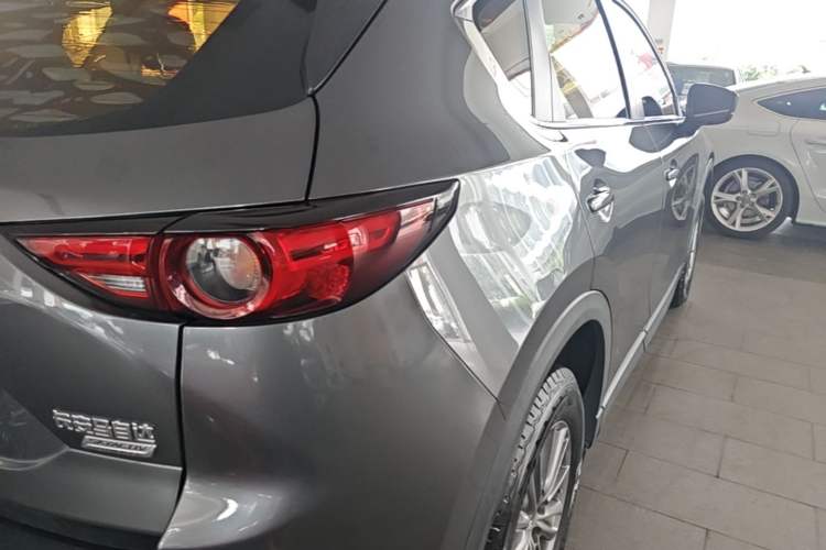 Used Mazda CX-5 2017 2.0L Automatic 2WD ZhiShang Trim China V Standard Right Rear Taillight