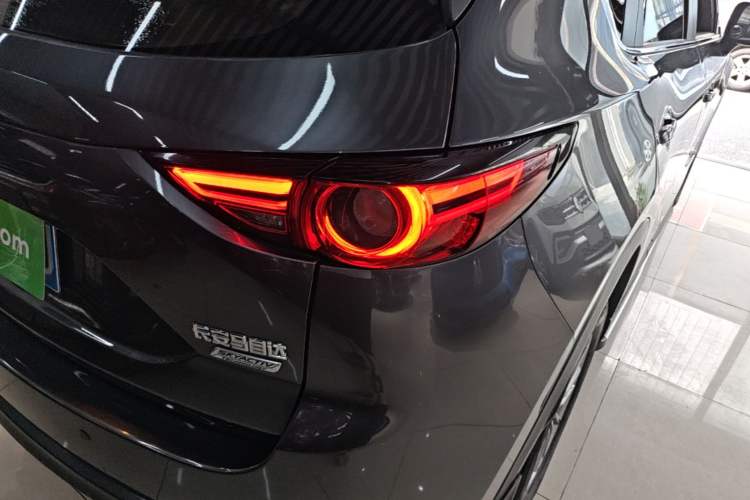 Used Mazda CX-5 2017 2.0L Automatic 2WD ZhiShang Trim China V Standard Right Rear Taillight