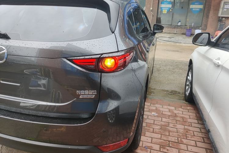 Used Mazda CX-5 2017 2.5L Automatic 4x4 ZhiZun Version China V Standard Right Rear Taillight