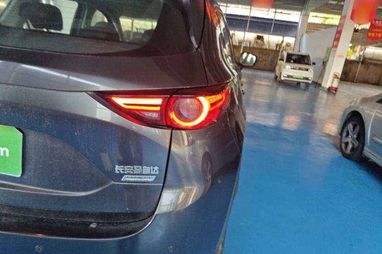 Used Mazda CX-5 2017 2.5L Automatic 2WD ZhiZun Version China V Standard Right Rear Taillight
