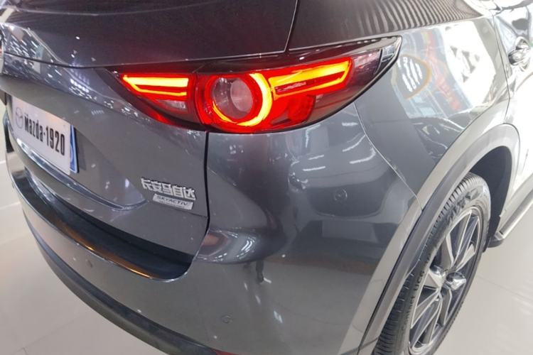 Used Mazda CX-5 2017 2.5L Automatic 4x4 Flagship Version China V Standard Right Rear Taillight