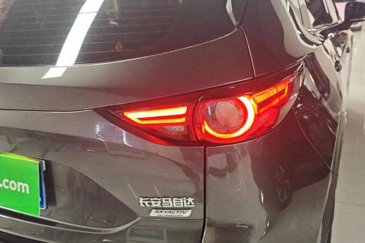 Used Mazda CX-5 2017 2.0L Automatic 2WD Smart Enjoyment Version China V Standard Right Rear Taillight